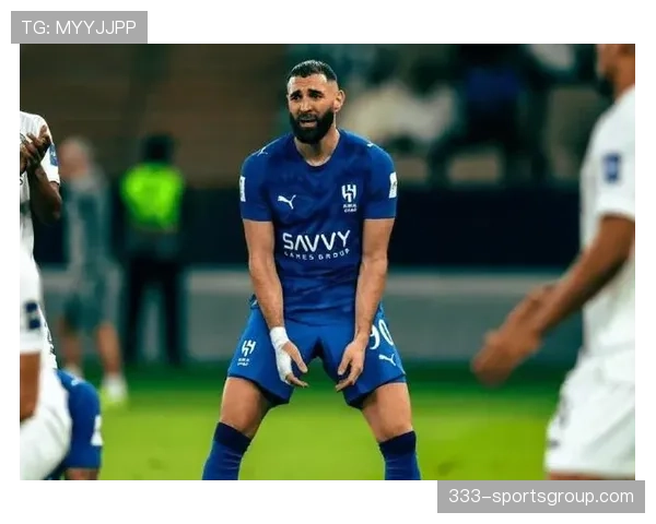 菲尔米诺与本泽马：伪九号分化，一人转向串联一人更重终结