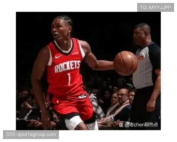 杰伦·格林利用突破拉开防守空间 提高球队关键时刻得分效率